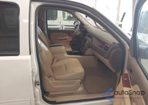 2013 GMC Yukon Xl 1500 Slt из США, поврежденный, VIN 1GKS2KE70DR273126